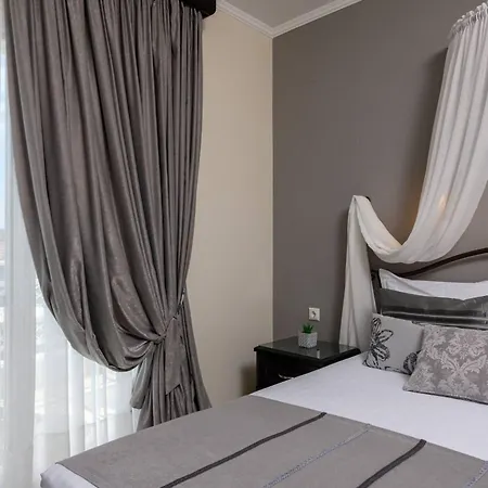 Niki Apartamento *